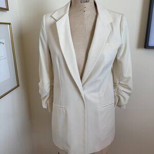 Elizabeth & James White Size 4 Jacket With "Pushed Up" Sleeve Detail